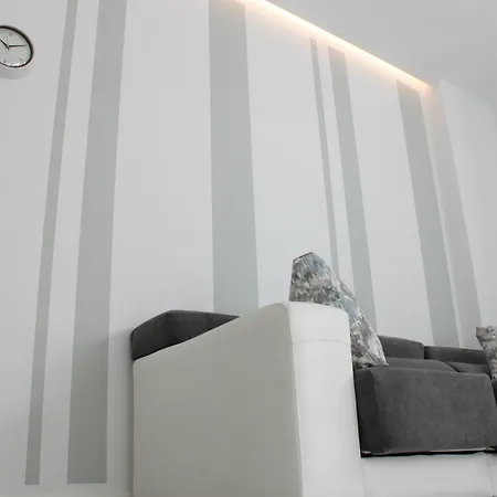 Life Santo Rey Apartment Seville